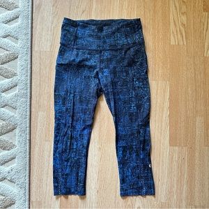 NWOT Lululemon Athletic Legging Capris